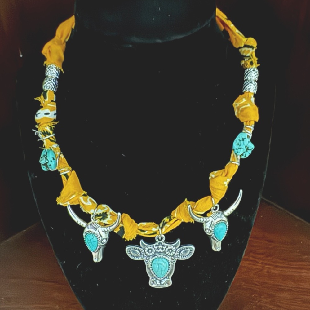 Bandana necklace